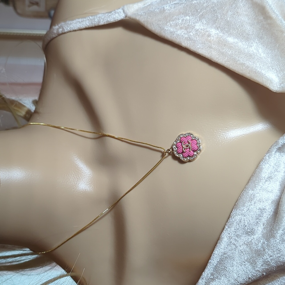 Chanel Necklace - Picture 3 of 8